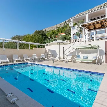 Leo Jesenice (Split-Dalmatia)